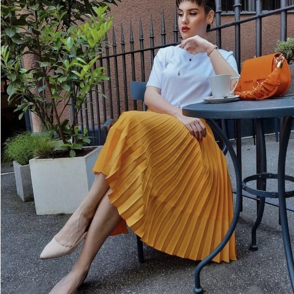 ZARA NWT PLEATED SKIRT ASYMMETRIC HEM - Picture 5 of 13